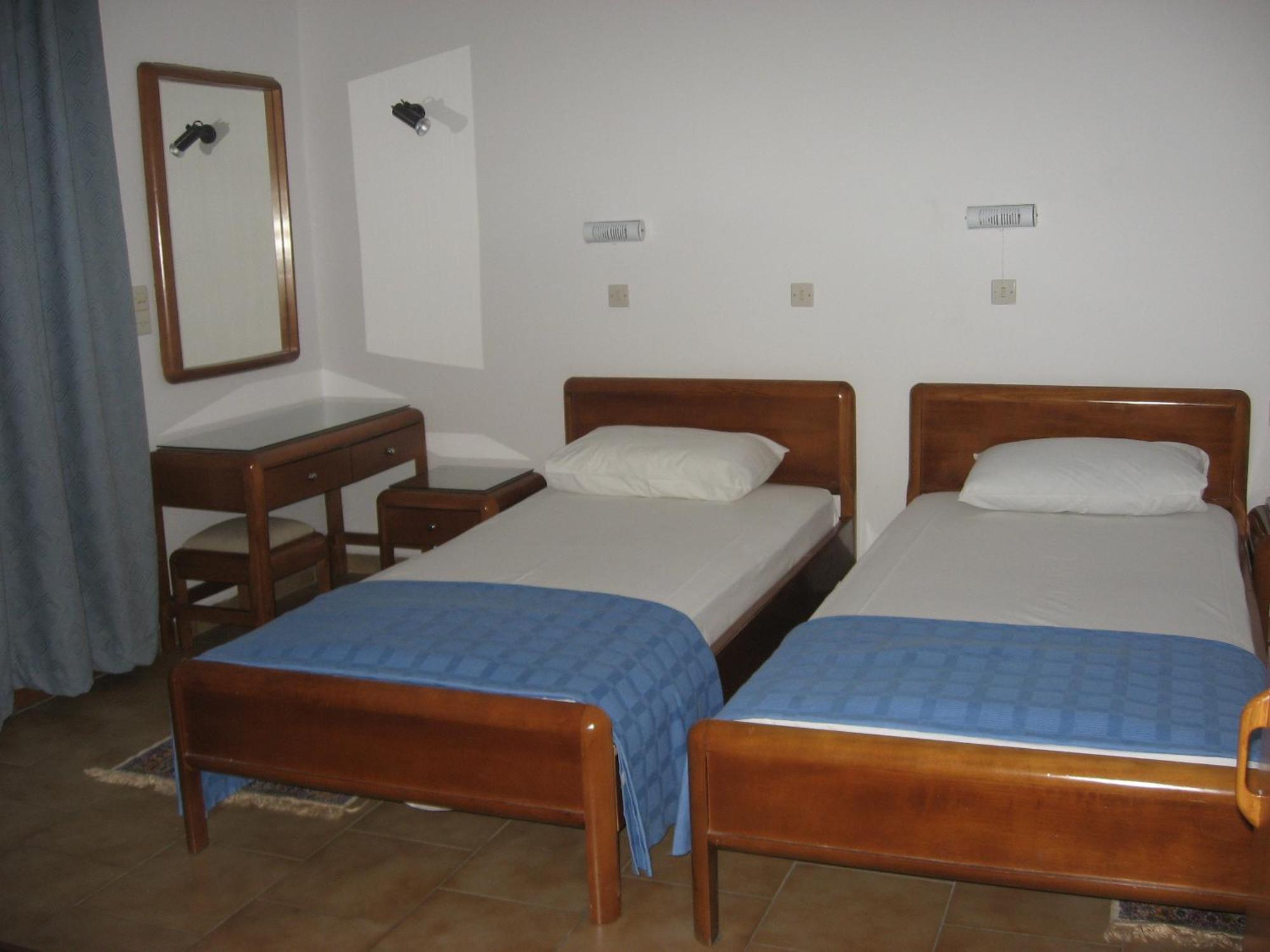 Blue Bay Hotel Szkála Kültér fotó