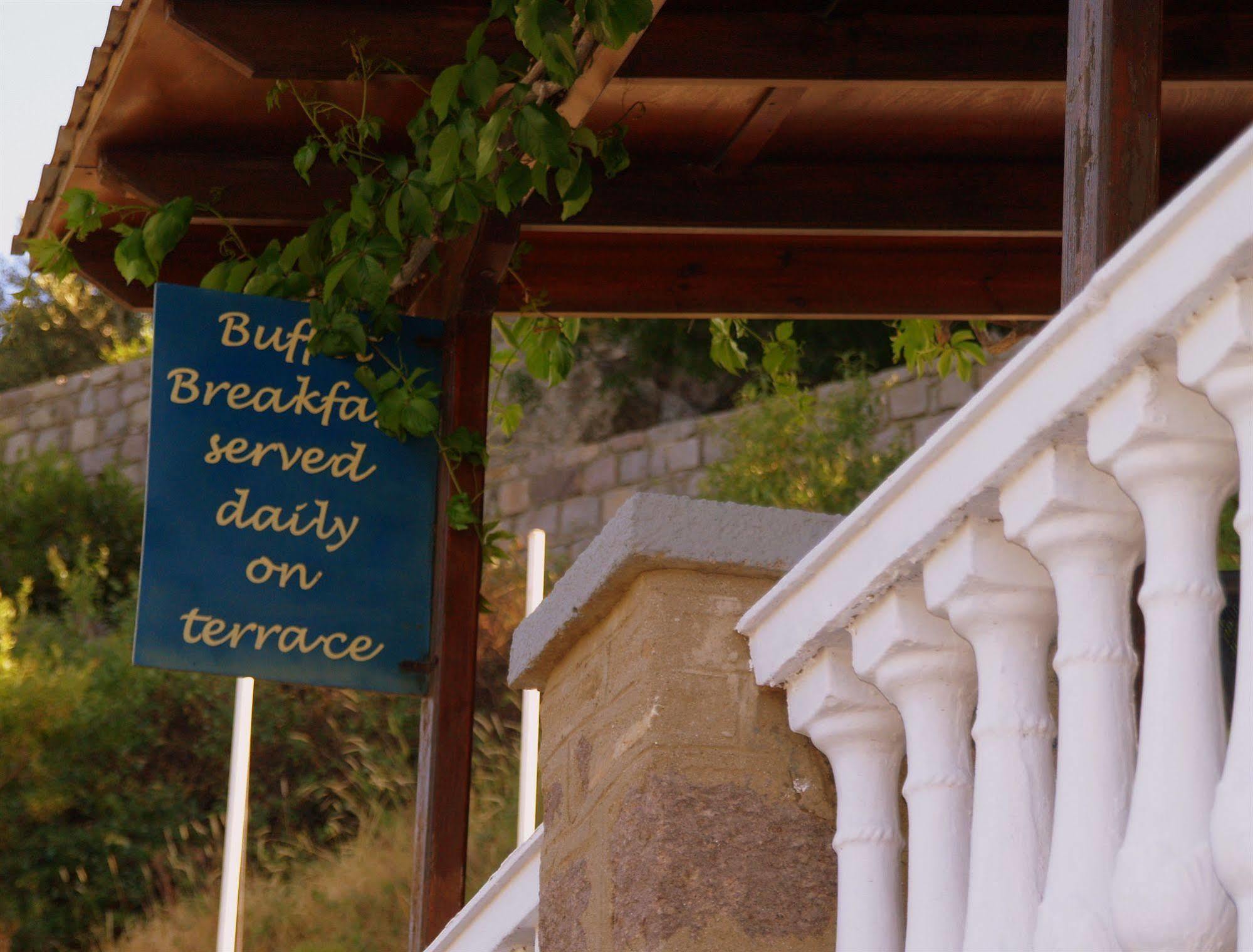 Blue Bay Hotel Szkála Kültér fotó